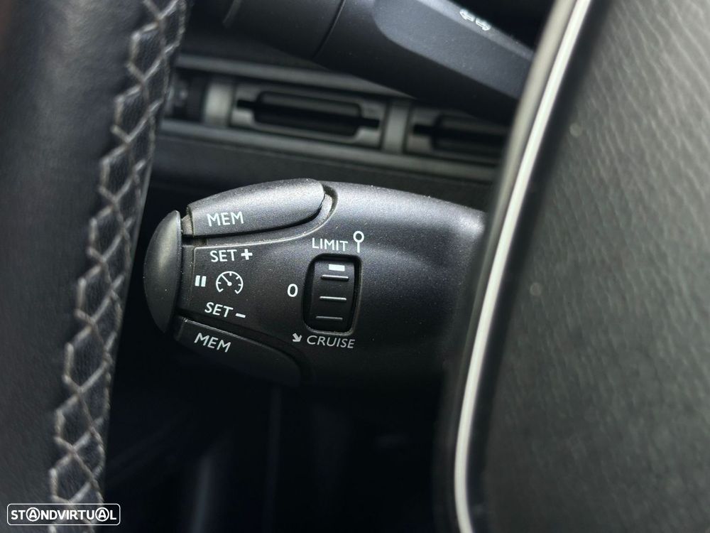 Peugeot 3008 1.5 BlueHDi Allure - 18