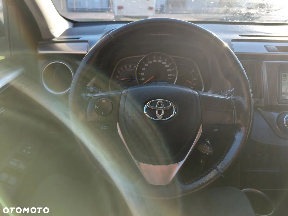 Toyota RAV4 2.0 D-4D 4x2 Start-Stop Executive - 9