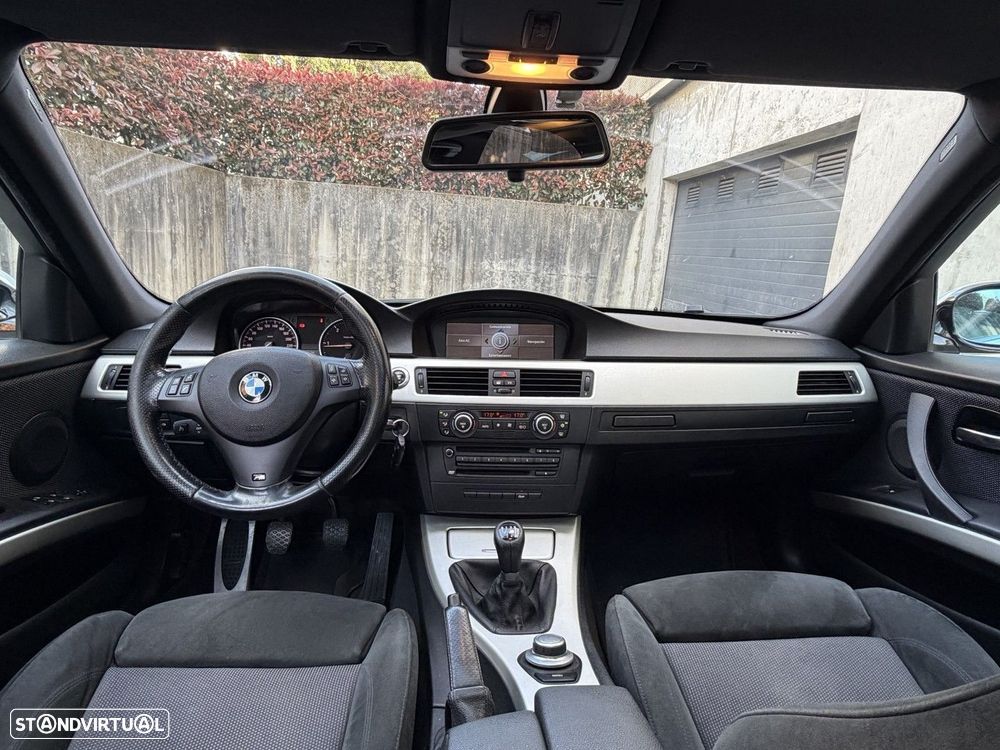 BMW 320 d Sport - 11