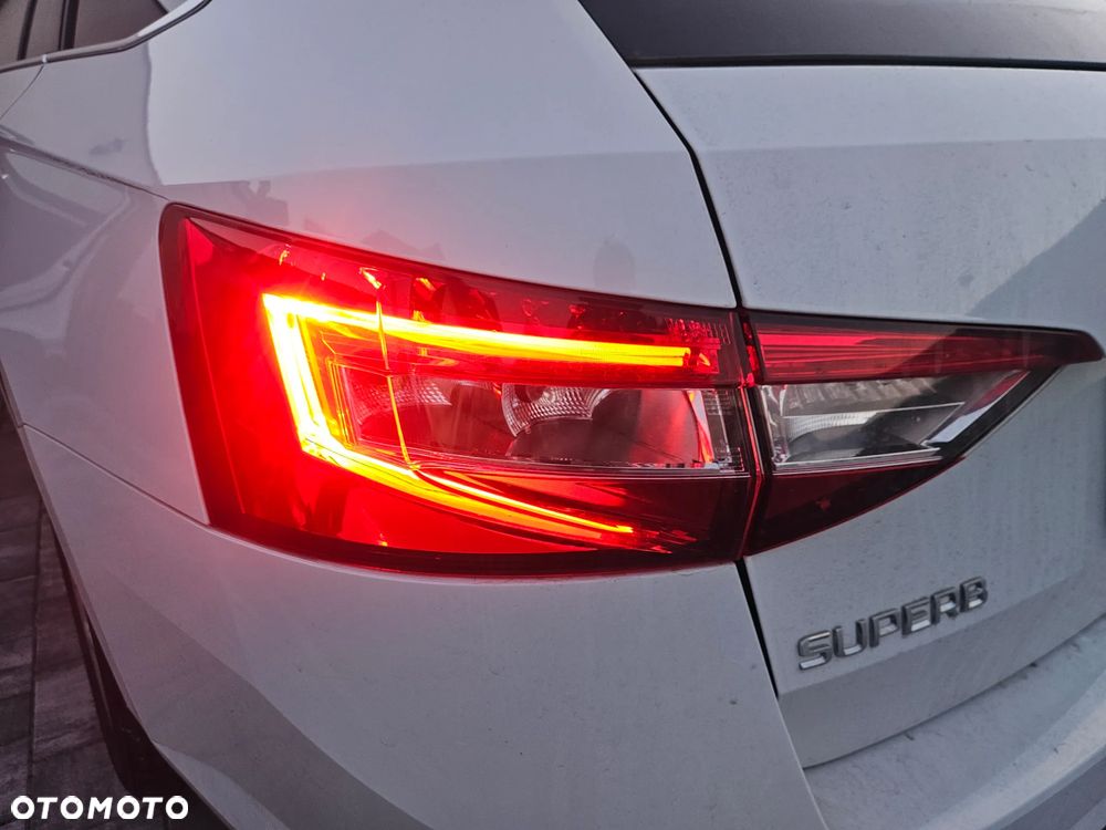 Skoda Superb 1.5 TSI ACT DSG Ambition - 12