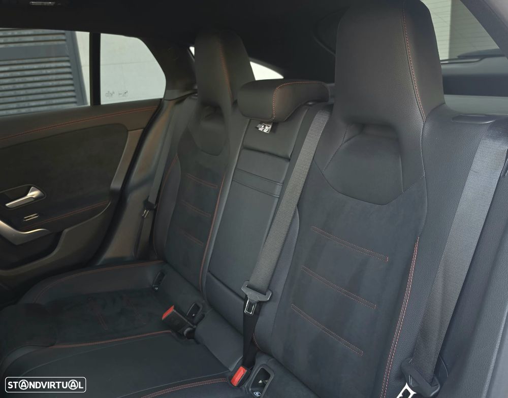 Mercedes-Benz CLA 200 7G-DCT AMG Line Advanced Plus - 14