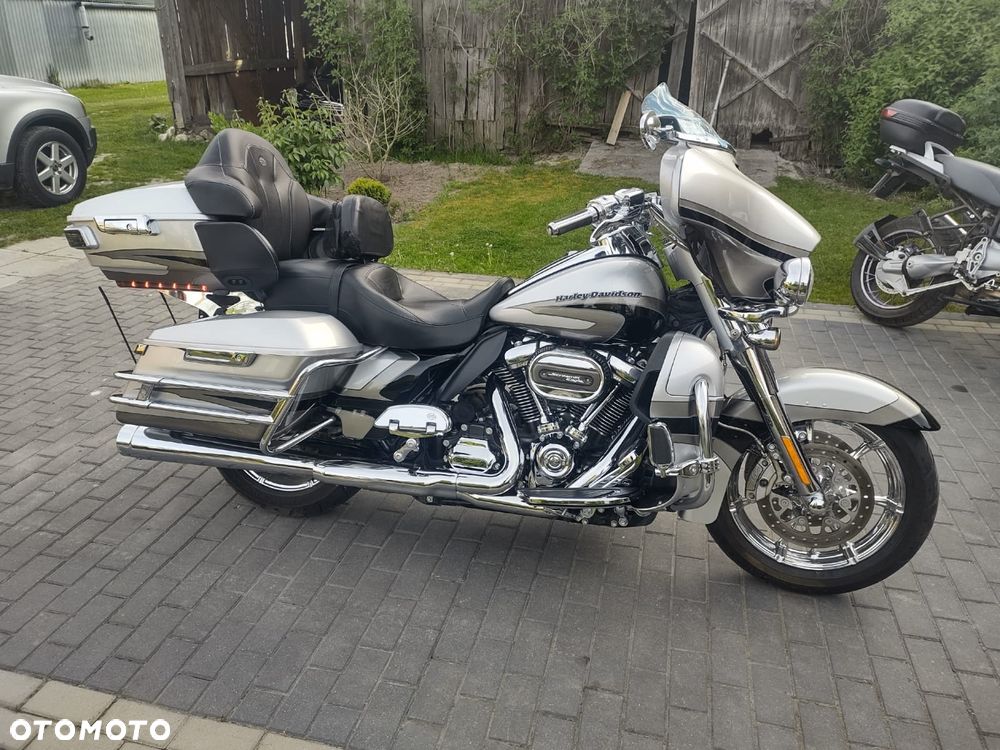 Harley-Davidson Touring Electra Glide - 8