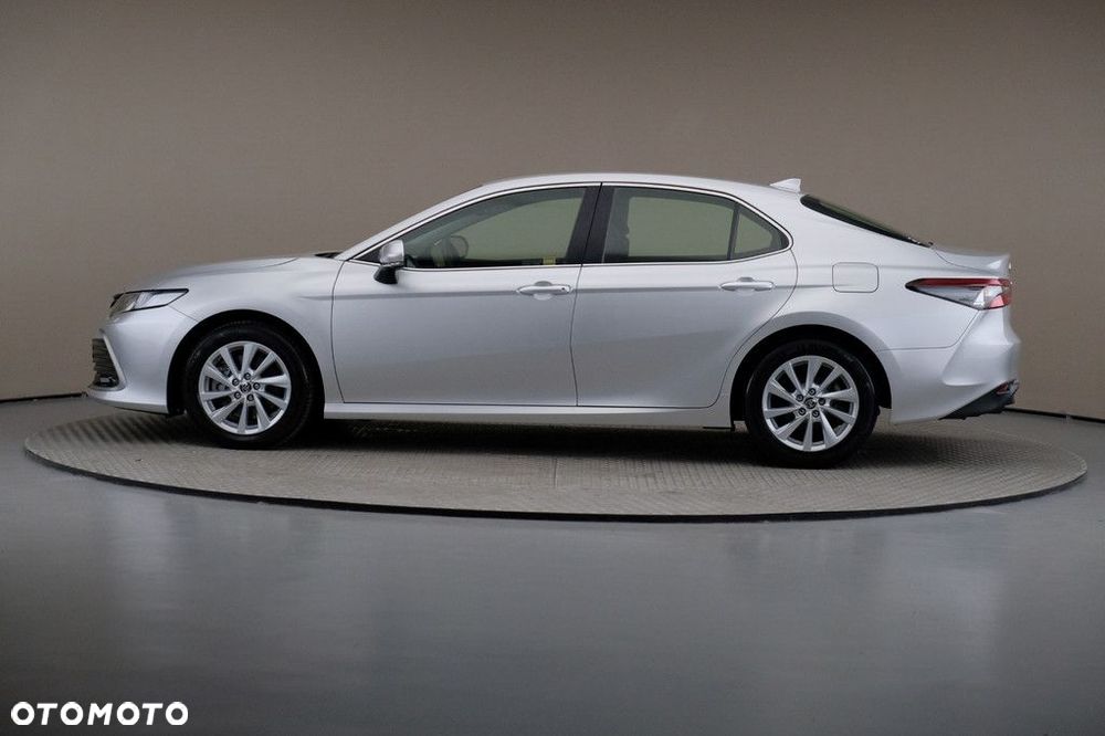 Toyota Camry 2.5 Hybrid Comfort CVT - 4