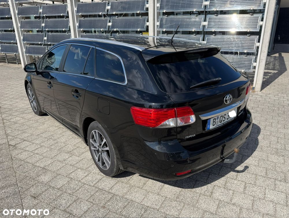 Toyota Avensis - 6