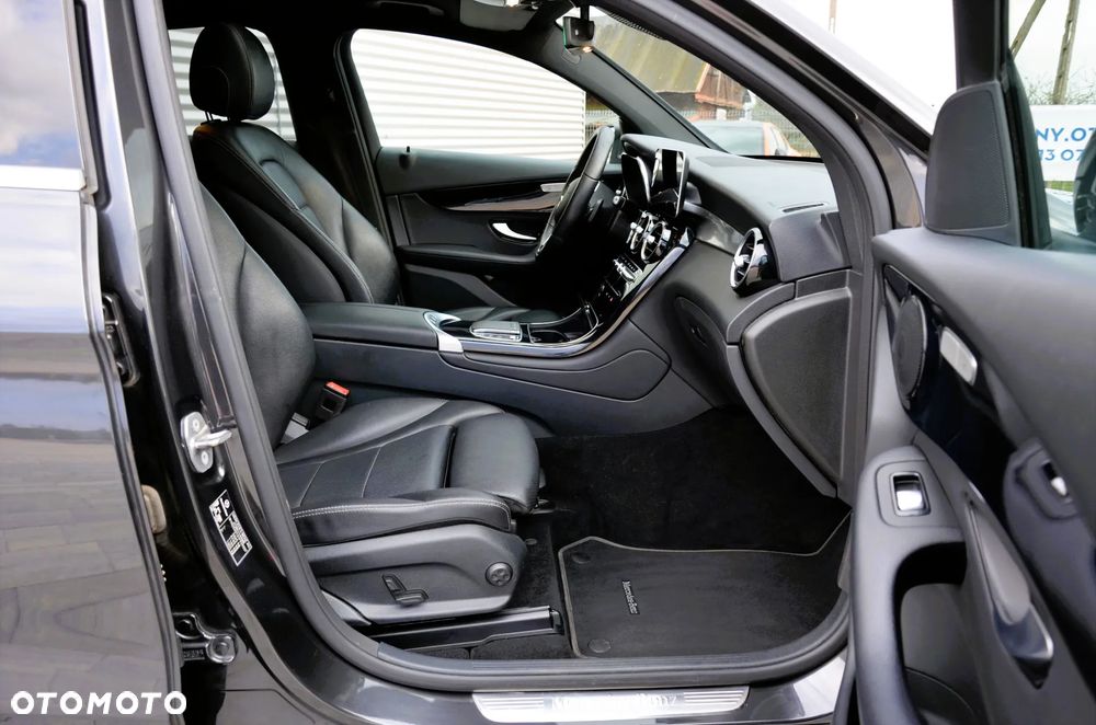 Mercedes-Benz GLC - 16