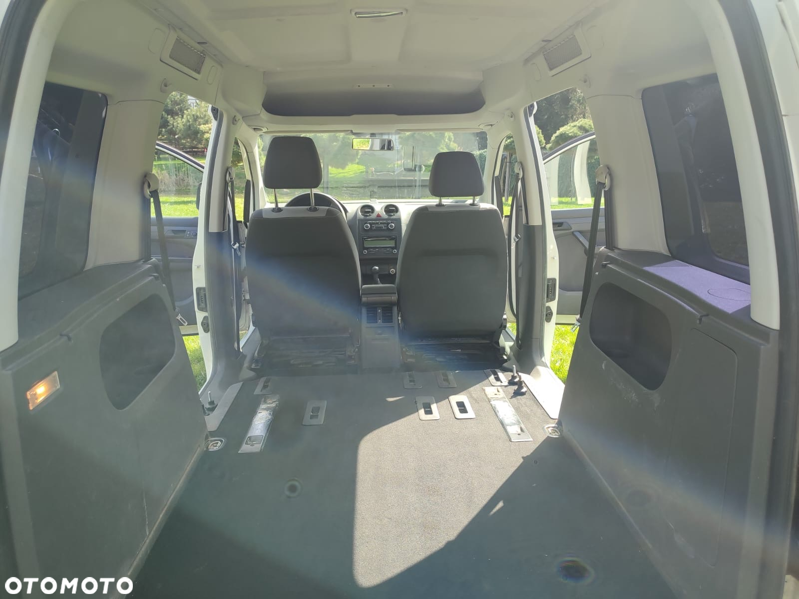 Volkswagen Caddy - 14