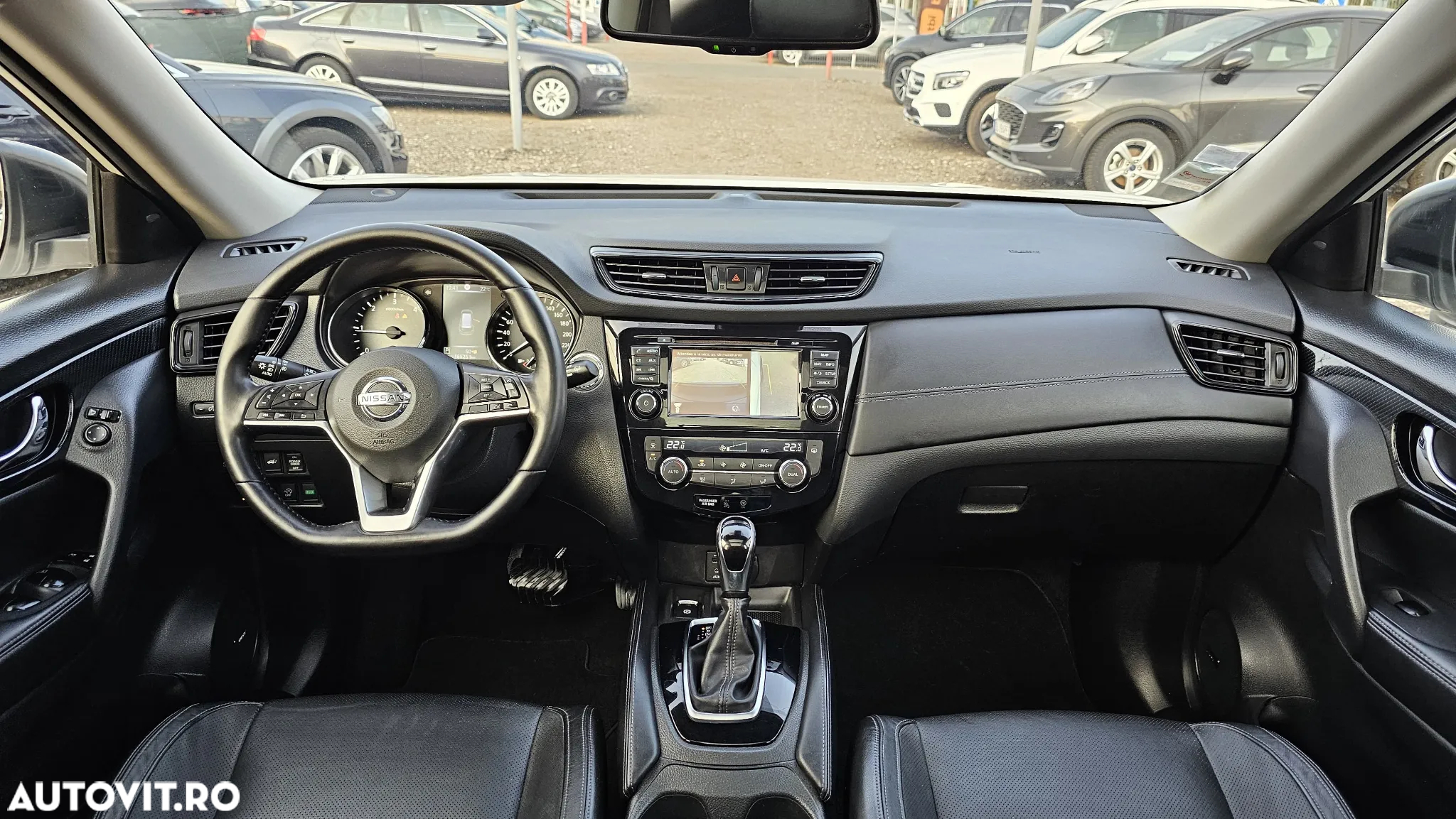 Nissan X-Trail 2.0 dCi ALL-MODE 4x4i Xtronic Tekna - 17