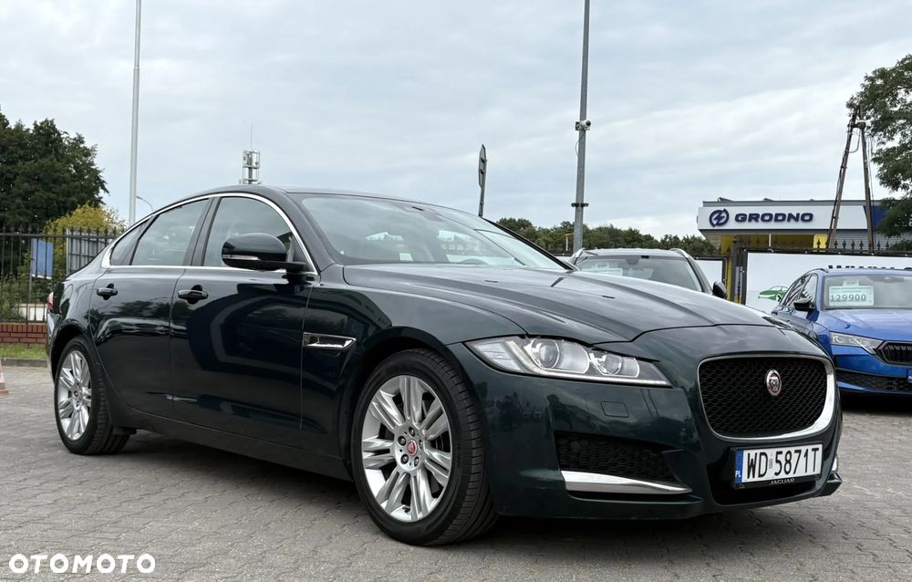 Jaguar XF 2.0 i4D Portfolio - 3