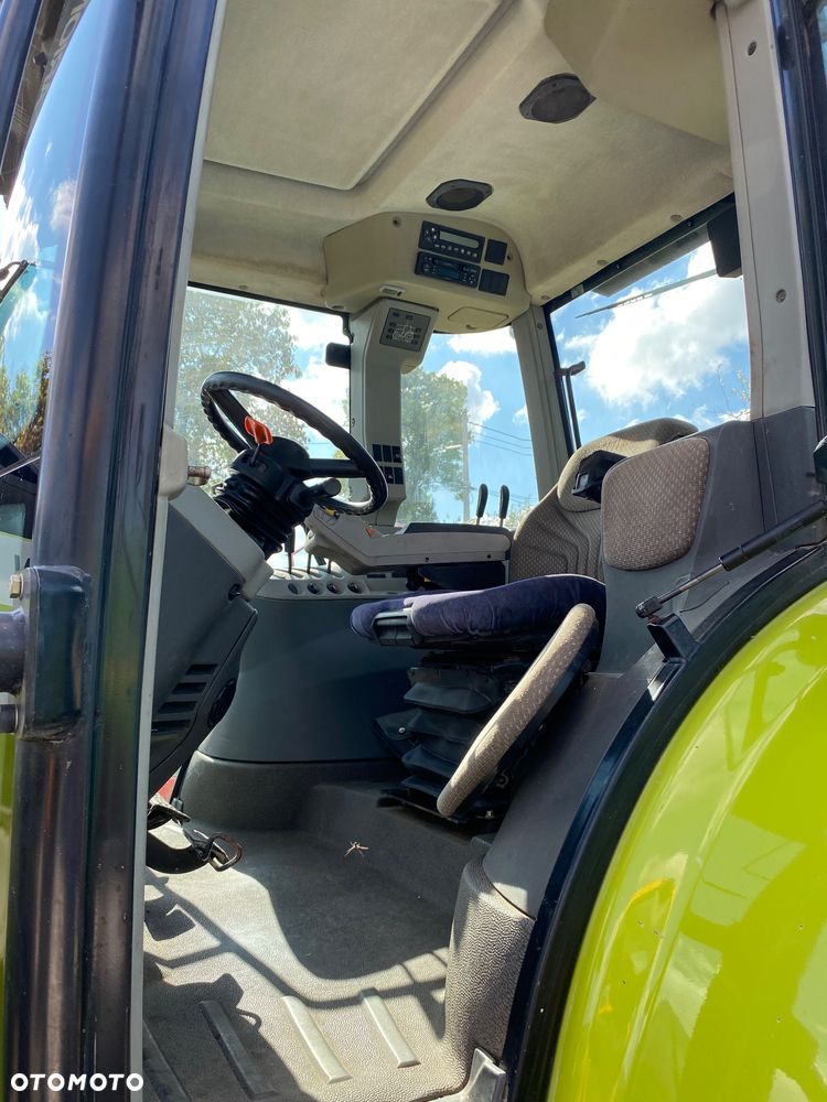 Claas Arion 520 - 9