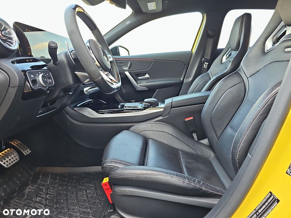 Mercedes-Benz Klasa A 45 S AMG 4-Matic 8G-DCT - 32