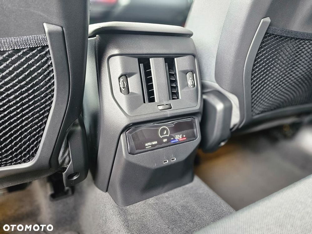 BMW X3 20 xDrive - 33