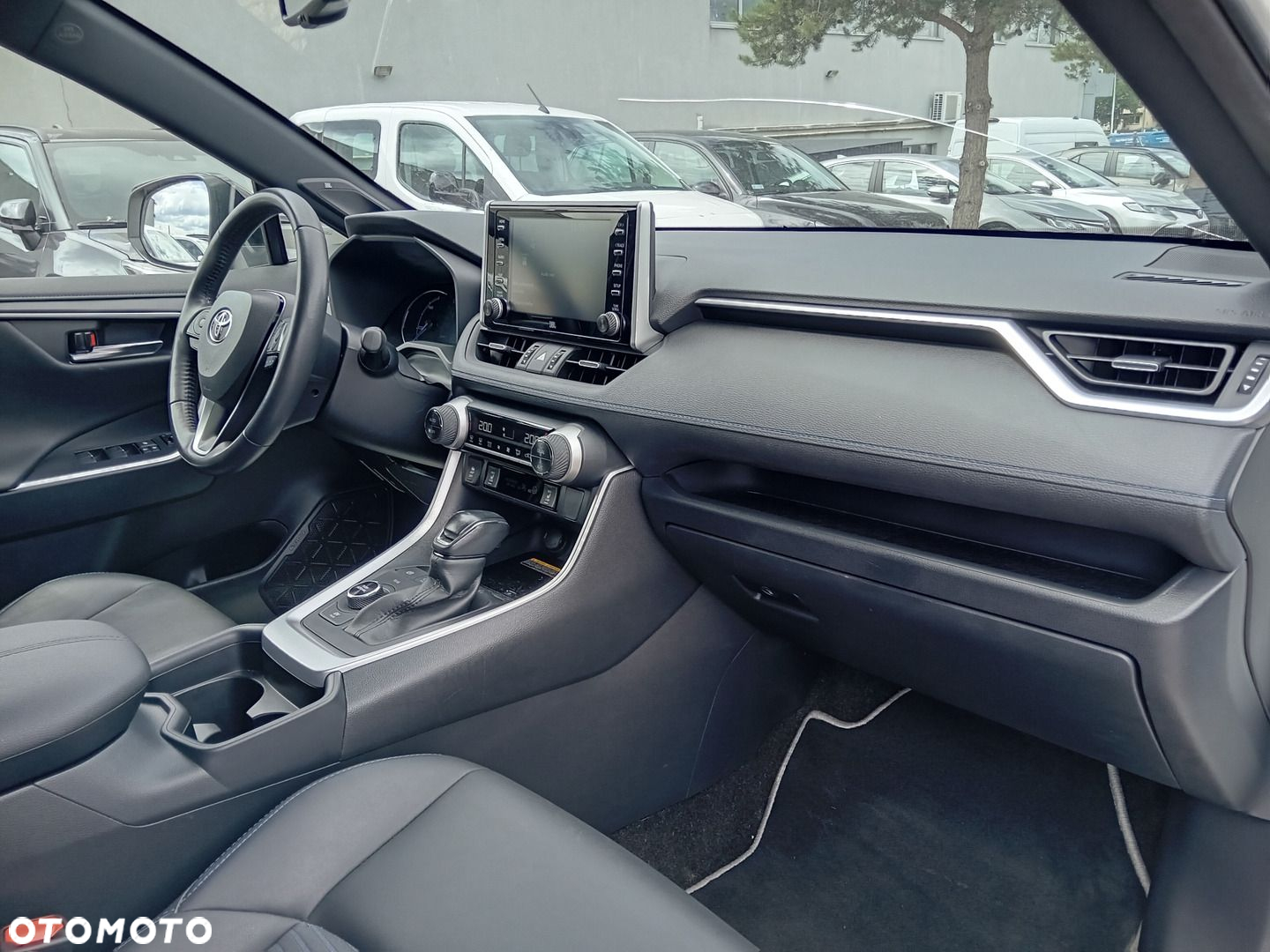 Toyota RAV4 - 7