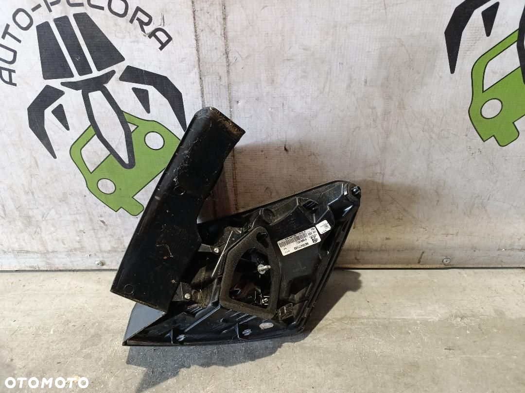 PEUGEOT 3008 II LAMPA LEWA TYŁ 9810477180 - 5
