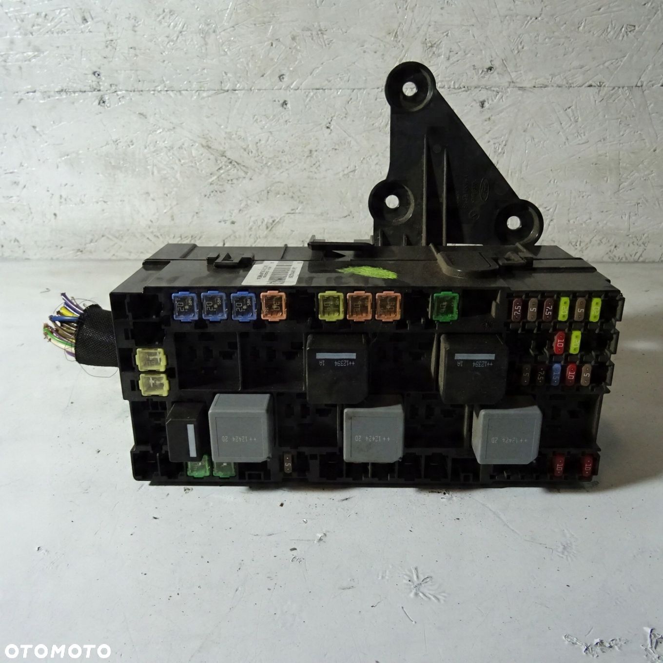 TRANSIT CUSTOM SKRZYNKA BEZPIECZNIKÓW BK2T14401APC - 1