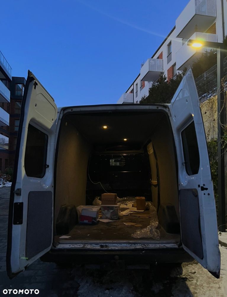 Ford Transit - 4