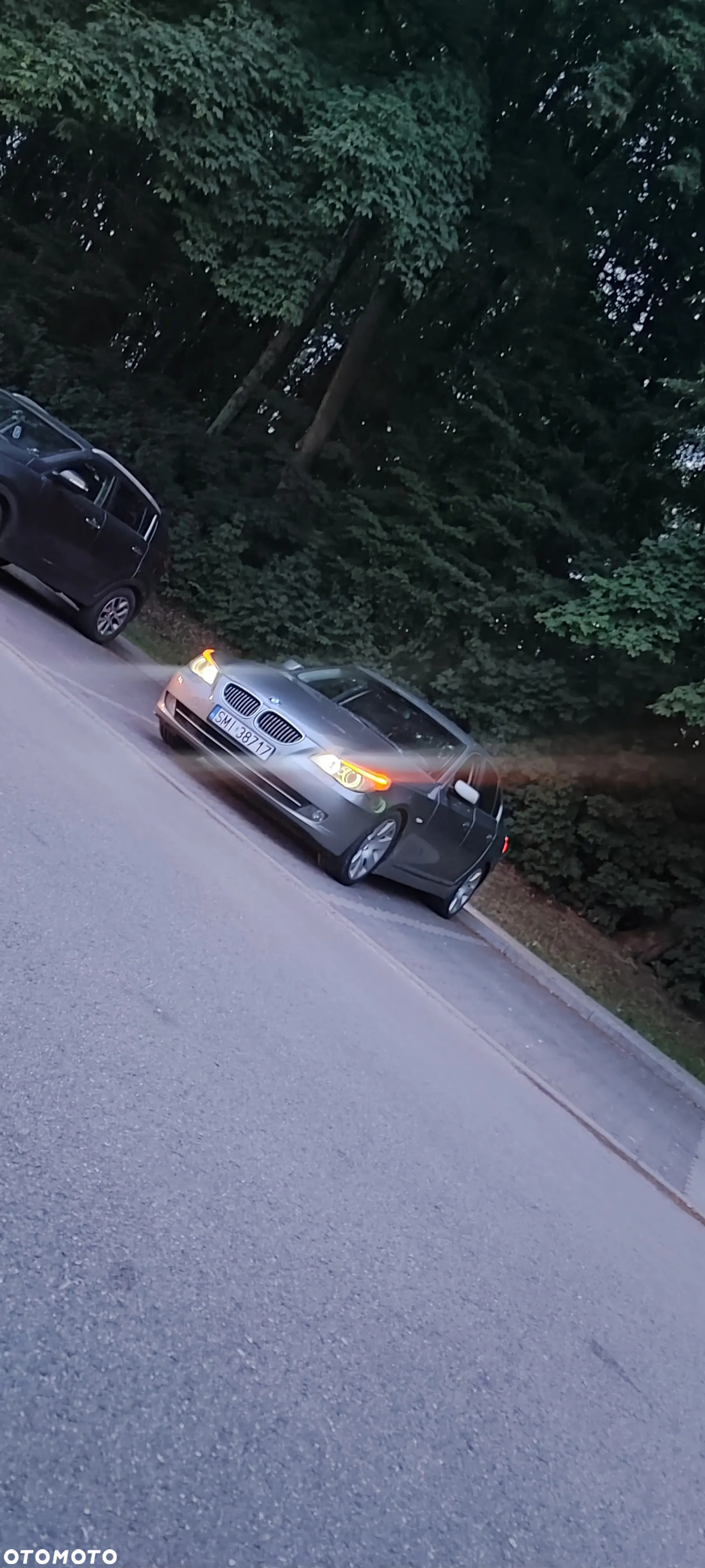 BMW Seria 5 523i - 6
