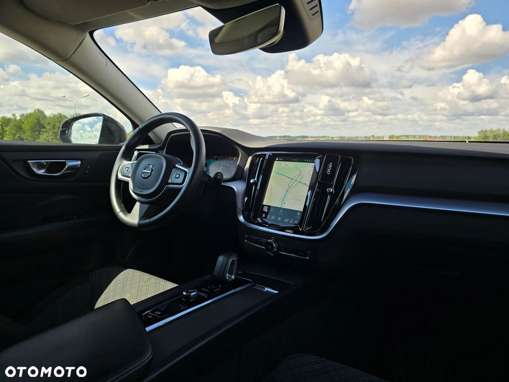 Volvo V60 B4 D Core - 28