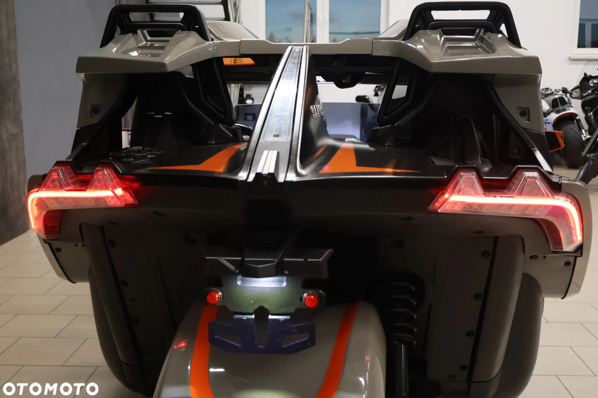 Polaris Inny - 19