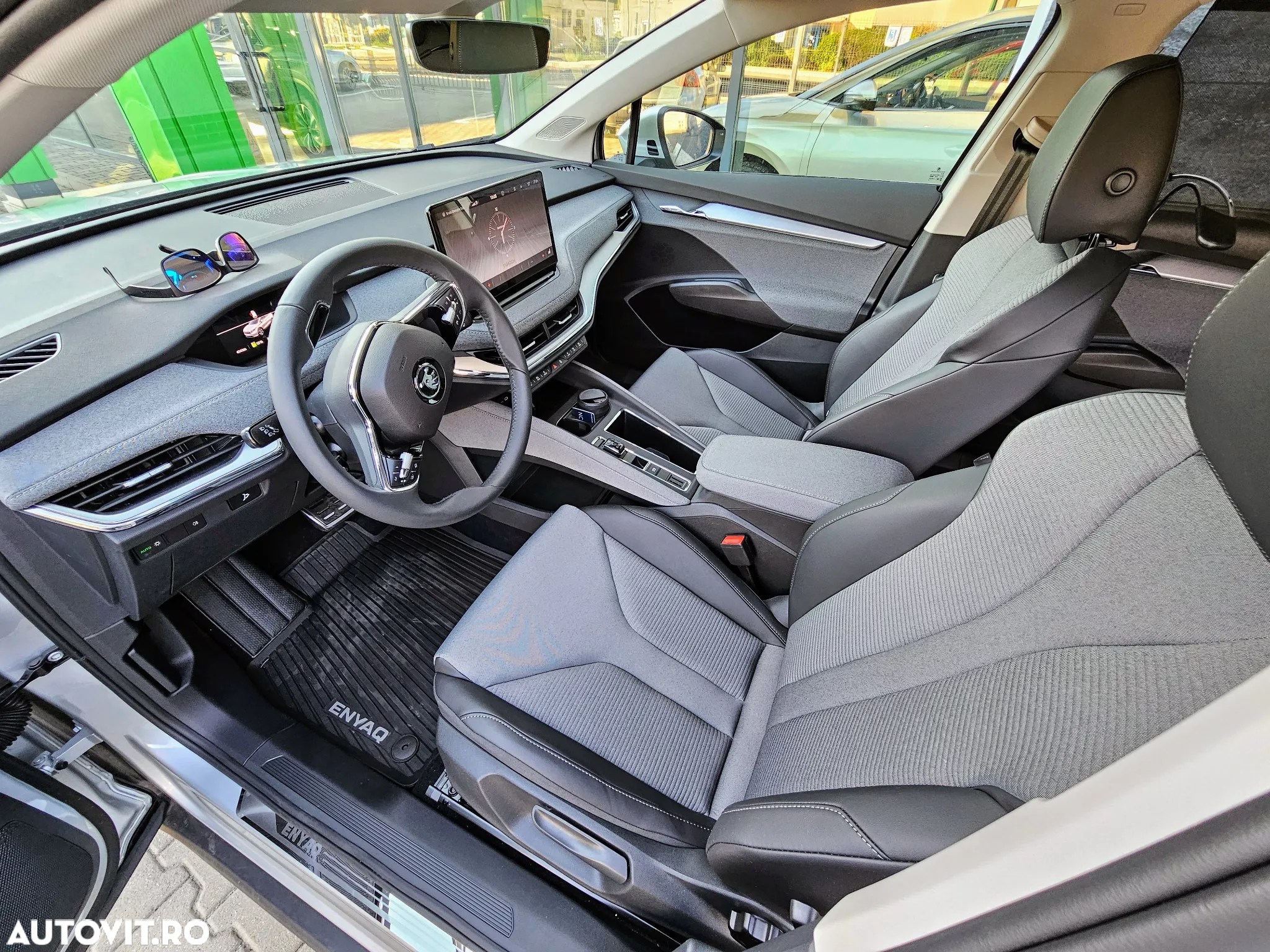 Skoda Enyaq iV Electric 80 - 12
