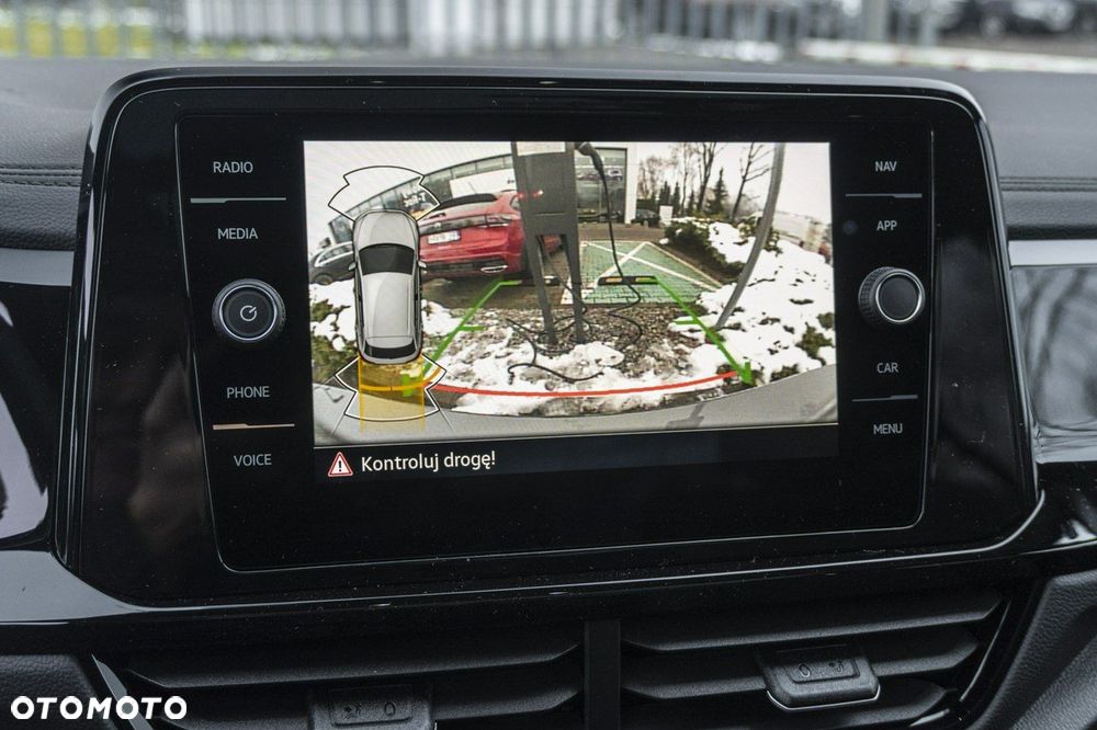 Volkswagen T-Roc - 26