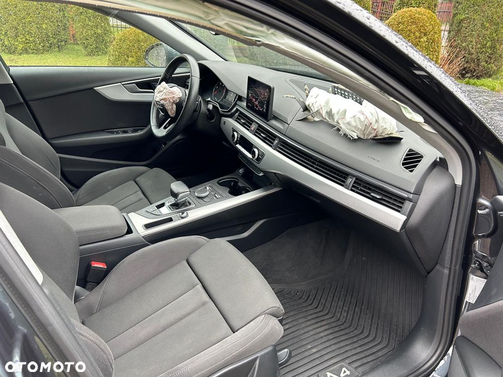 Audi A4 Avant 2.0 TDI S tronic - 21