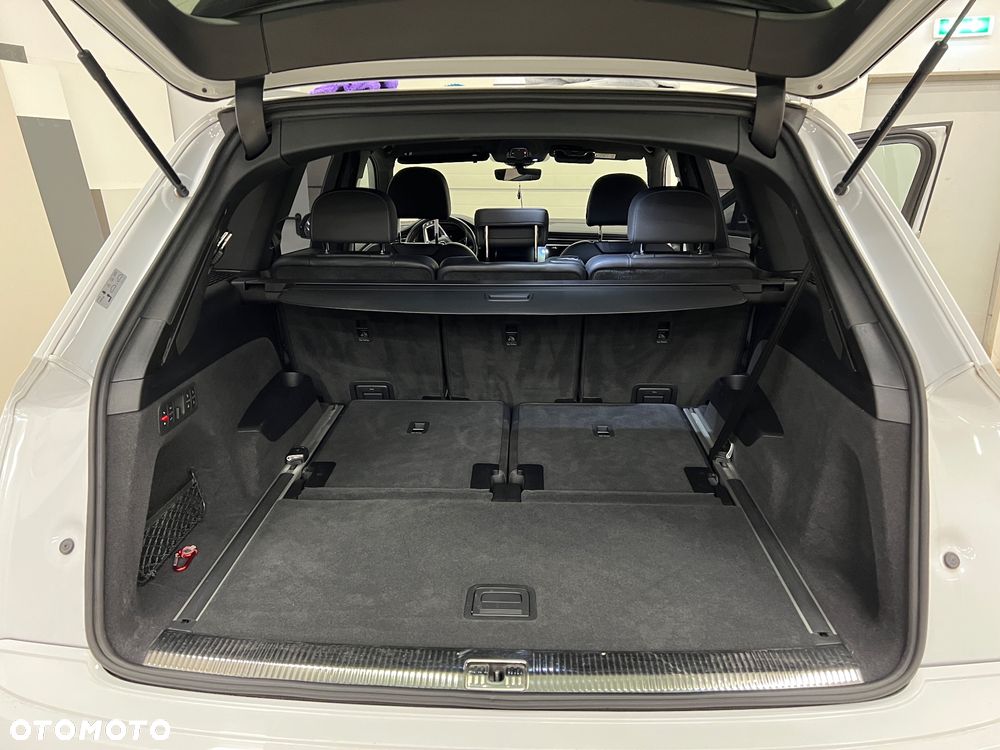 Audi Q7 50 TDI mHEV Quattro S Line Tiptr - 17