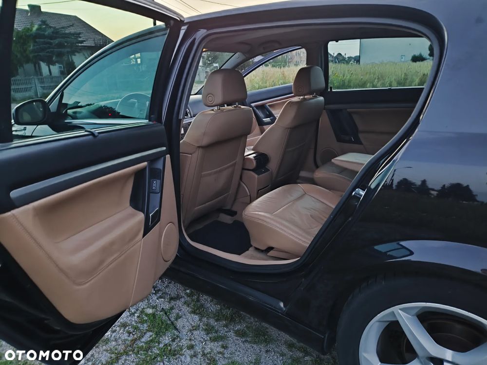 Opel Signum 1.9 CDTI Cosmo - 11