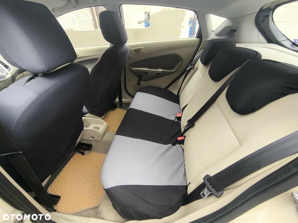 Ford Fiesta 1.25 Ghia - 6