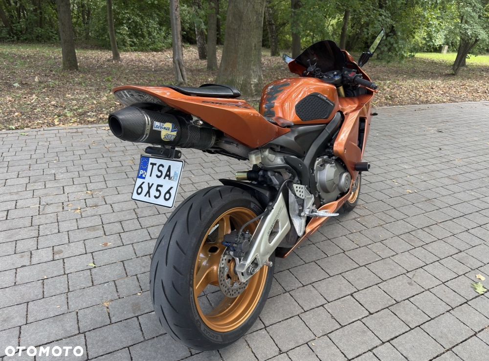 Honda CBR - 4