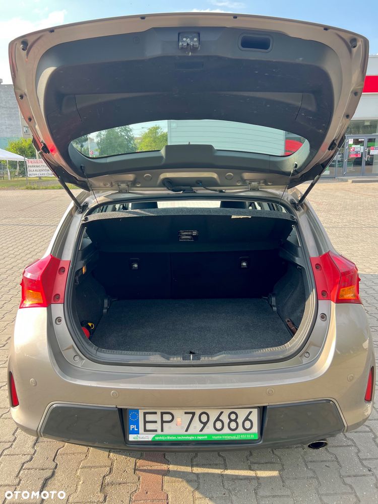 Toyota Auris 1.6 Premium Comfort - 8