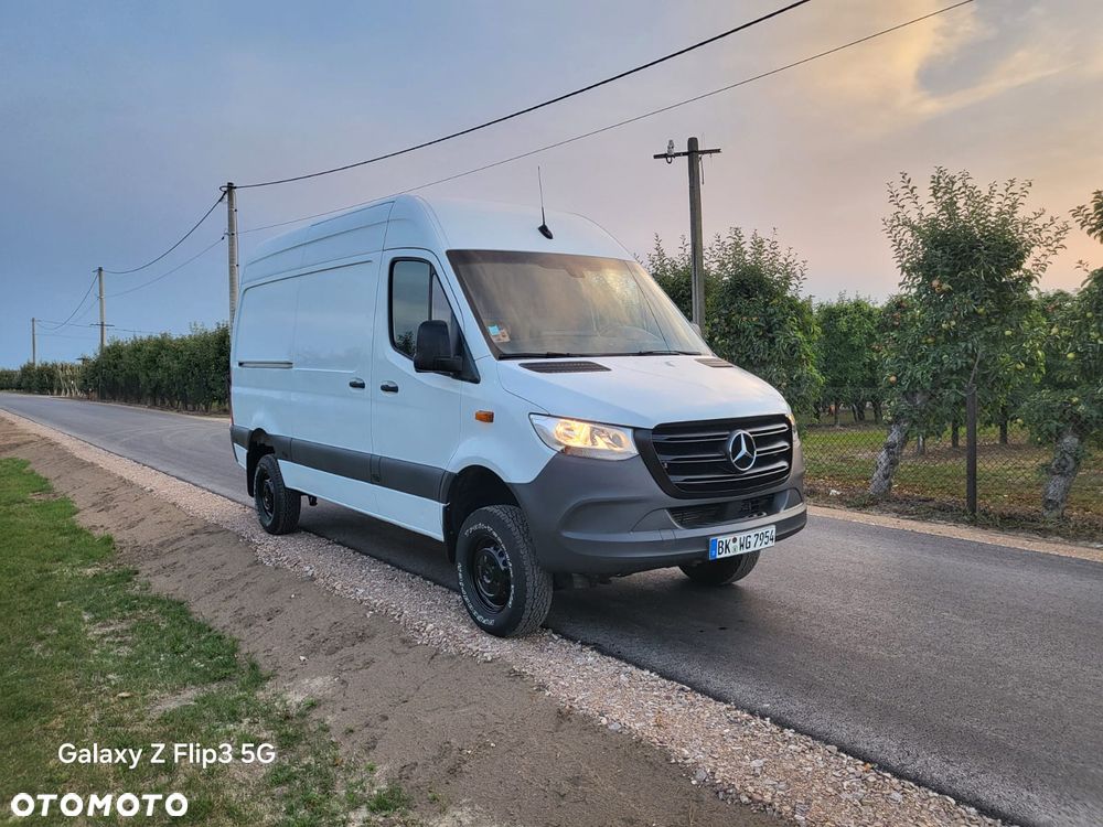 Mercedes-Benz Sprinter - 9