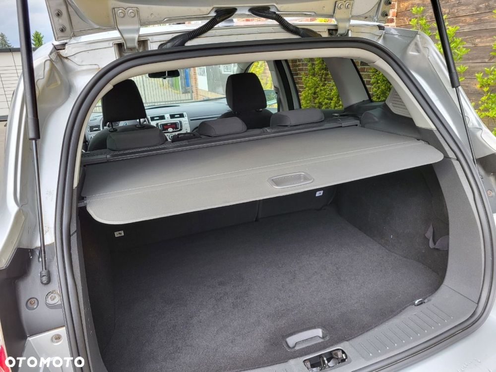 Ford Kuga - 14