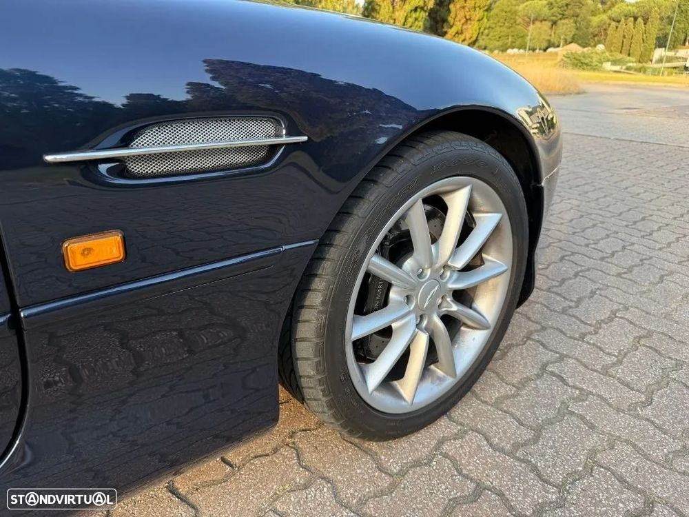 Aston Martin DB7 Vantage Coupé - 10