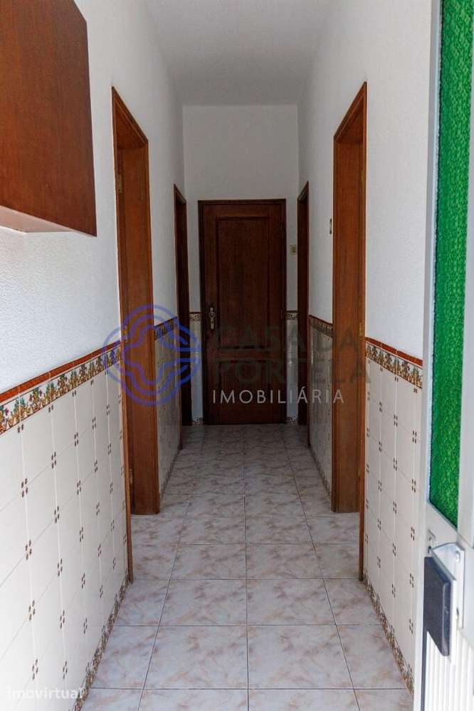 Moradia T3 com Jardim, Garagem e Sótão com terraço, no Coração do Pinh - Grande imagem: 4/60
