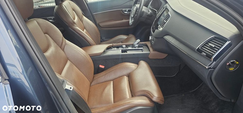 Volvo XC 90 D5 SCR AWD Inscription 7os - 15