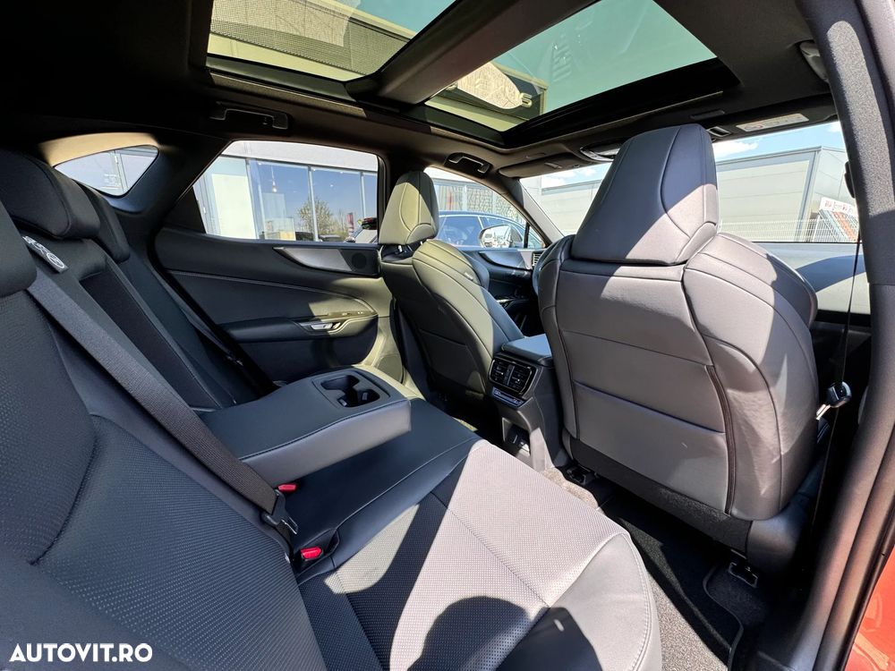 Lexus Seria NX 450h+ AWD CVT PHEV F Sport - 27