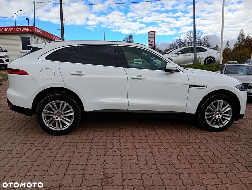 Jaguar F-Pace 2.0 i4D AWD Prestige - 27
