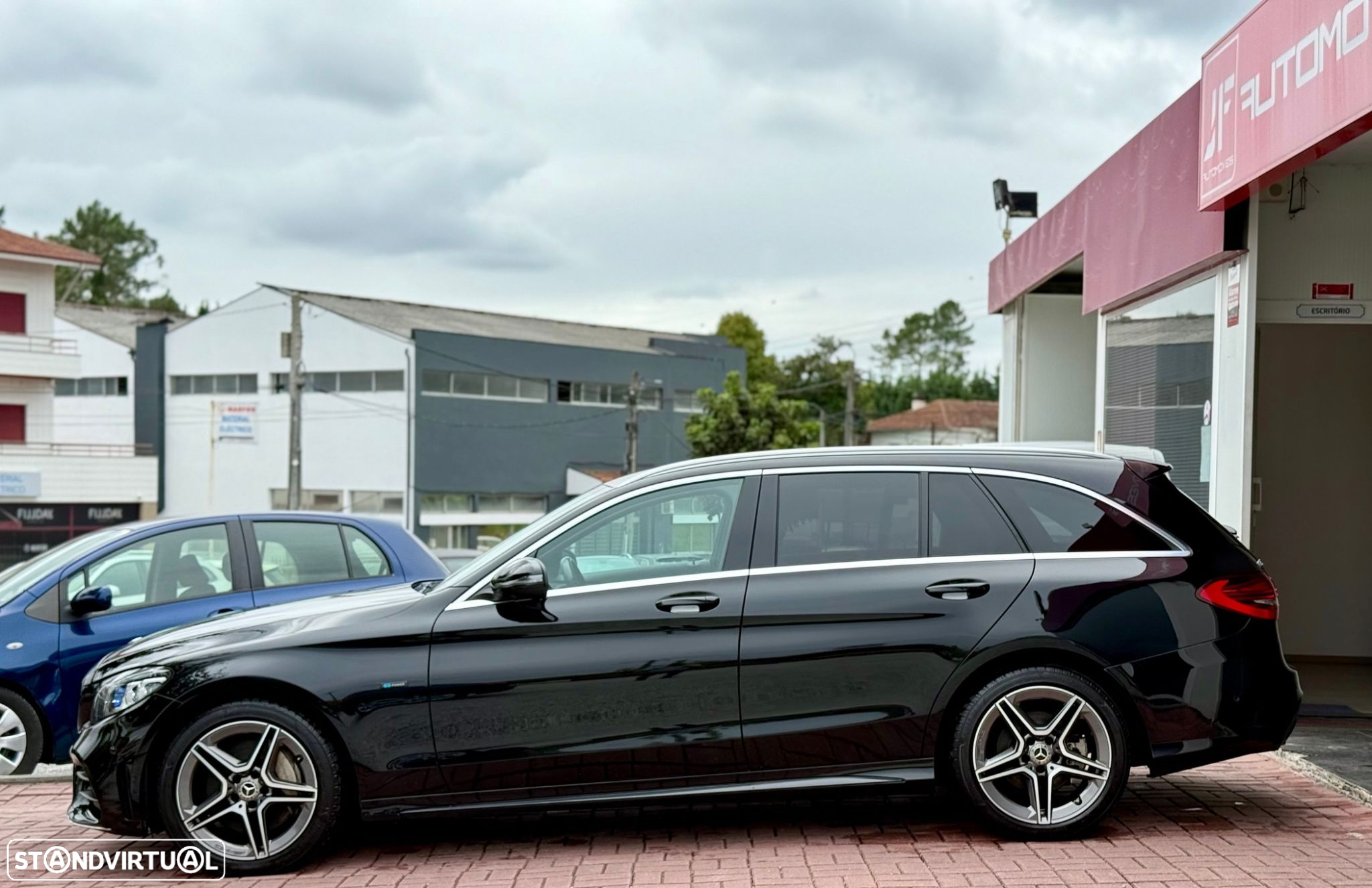 Mercedes-Benz C 300 de AMG Line - 18