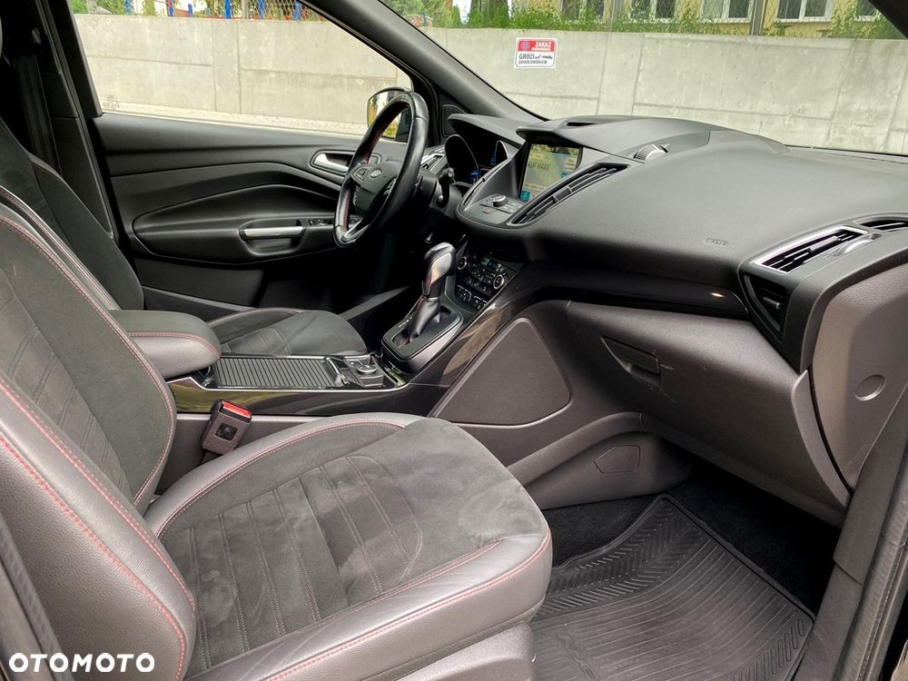 Ford Kuga 2.0 TDCi 4x4 ST-Line - 9