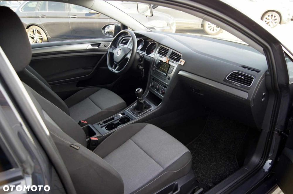 Volkswagen Golf 1.2 TSI BMT Trendline - 22