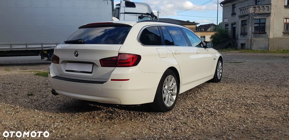 BMW Seria 5 525d xDrive - 5