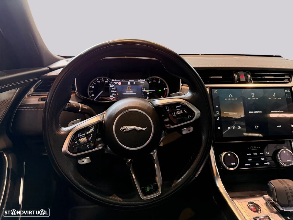 Jaguar XF 2.0 D200 R-Dynamic S AWD Aut. — fotografia 18