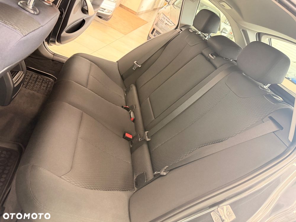 BMW Seria 3 - 30