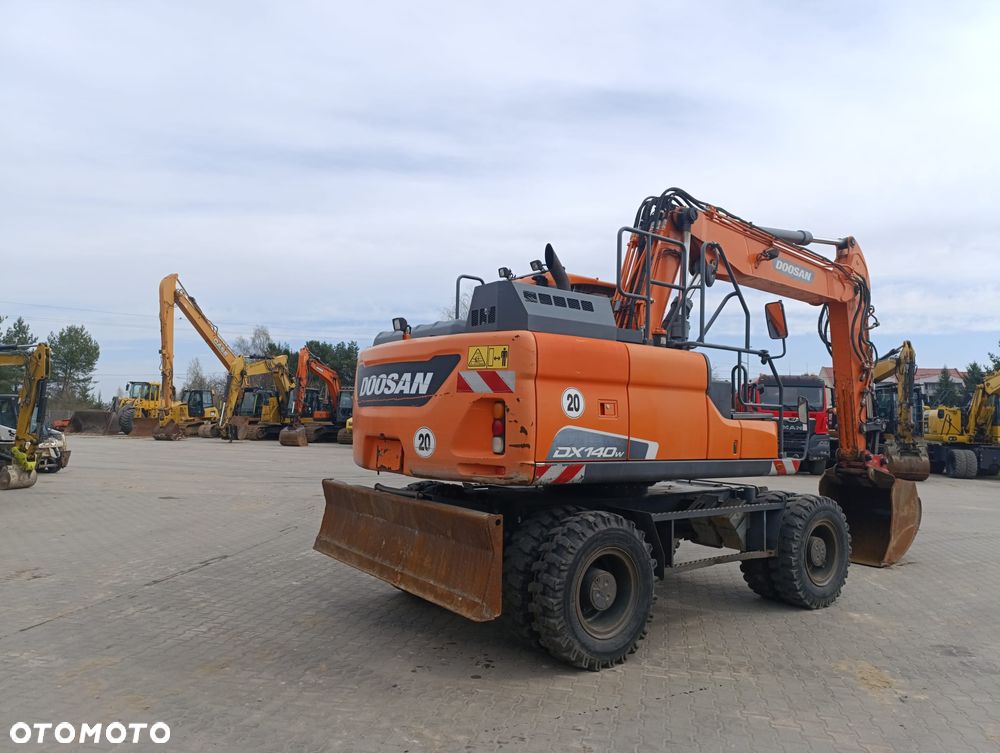 Doosan DX140 - 2