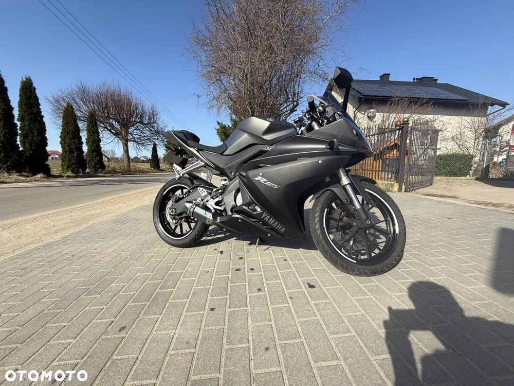 Yamaha YZF - 2