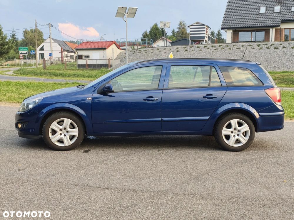 Opel Astra 1.9 CDTI DPF Cosmo - 6
