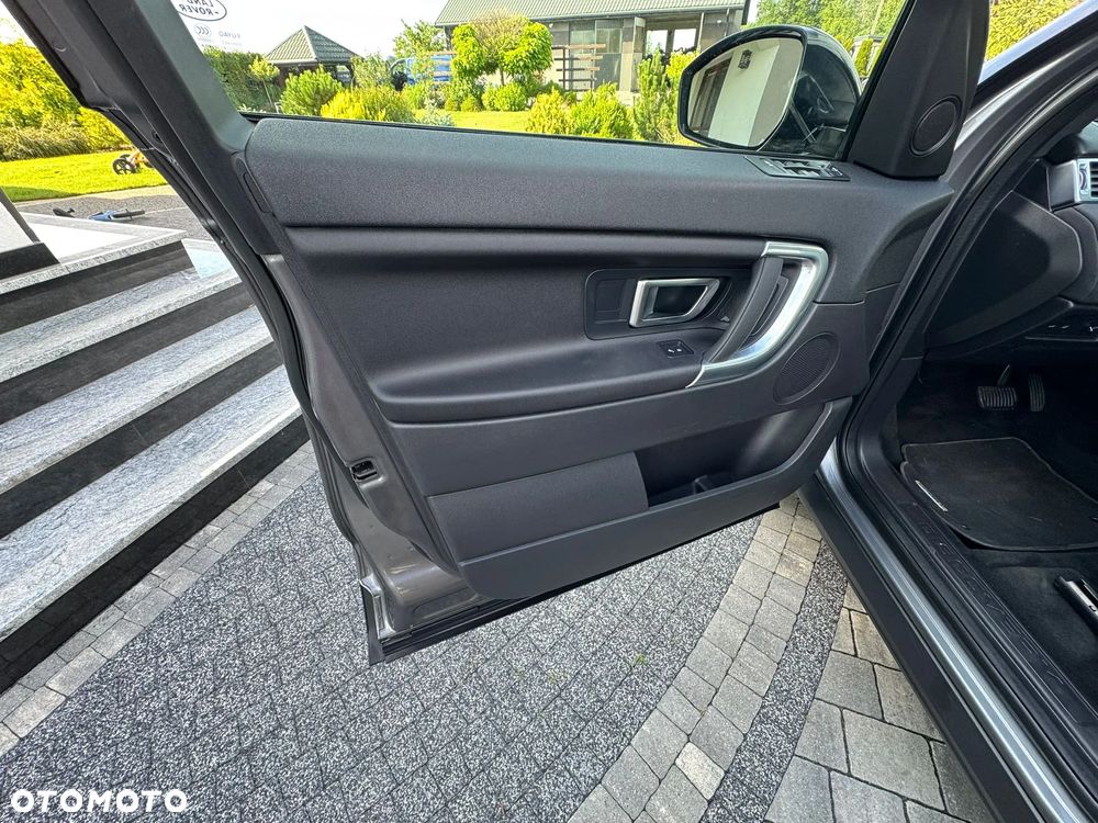 Land Rover Discovery Sport D150 R-Dynamic HSE - 31