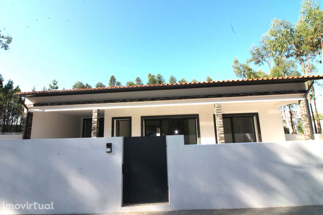 Moradia Unifamiliar Térrea, perto de Leiria - Grande imagem: 2/21