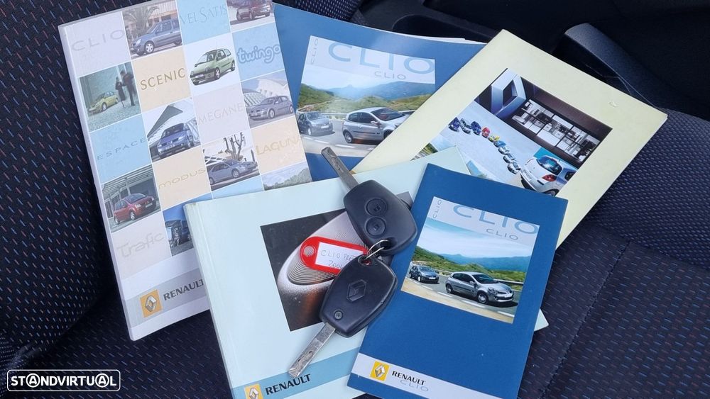 Renault Clio 1.2 16V Confort - 22