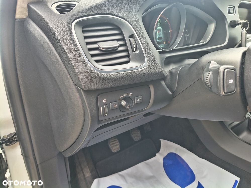 Volvo V40 Cross Country D2 - 24